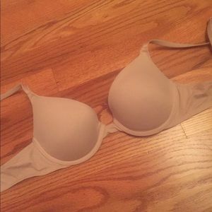 VS Pink T-shirt Bra 34B pushup